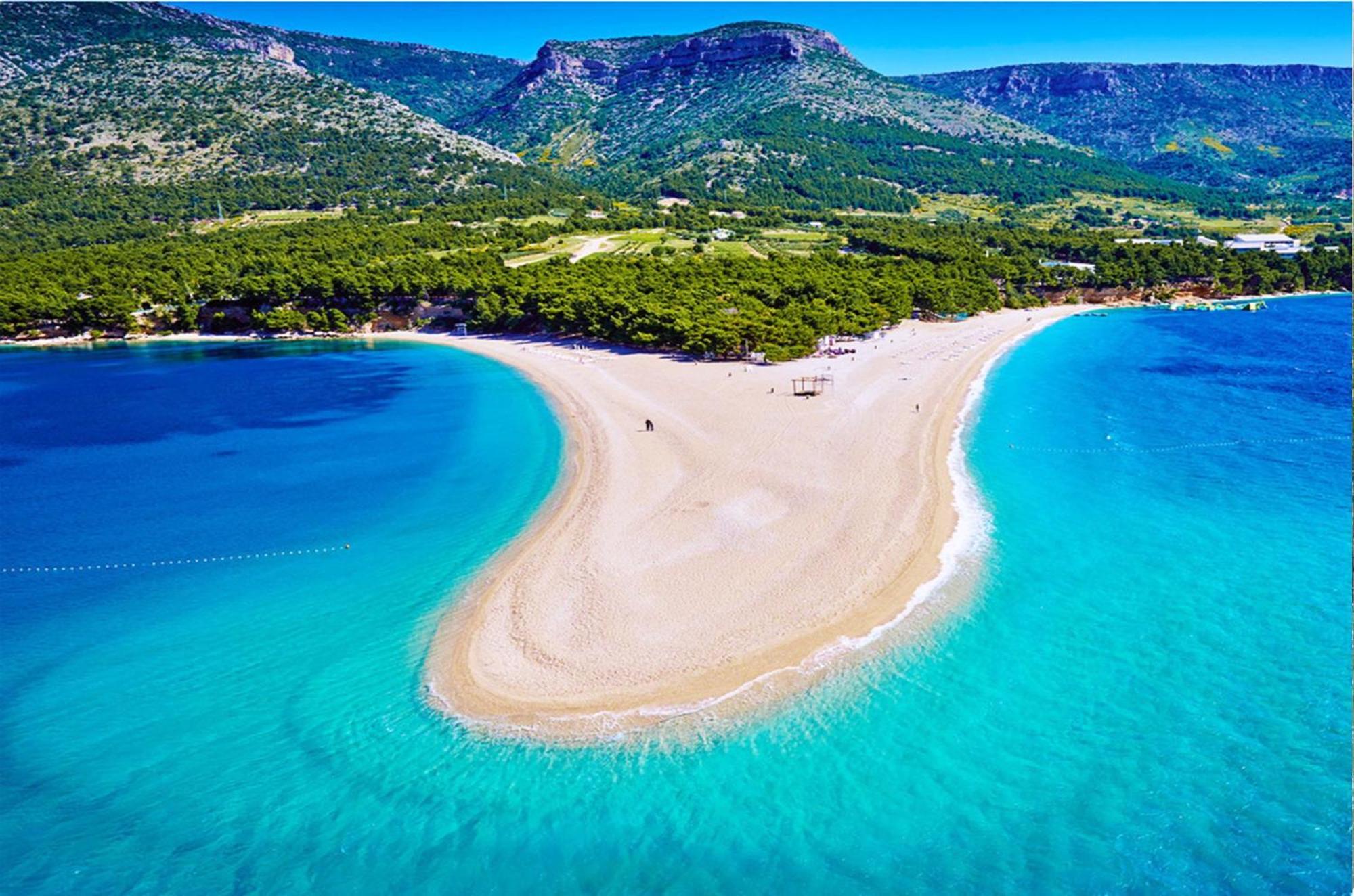 Beachfront Apartments Lara Omiš Extérieur photo