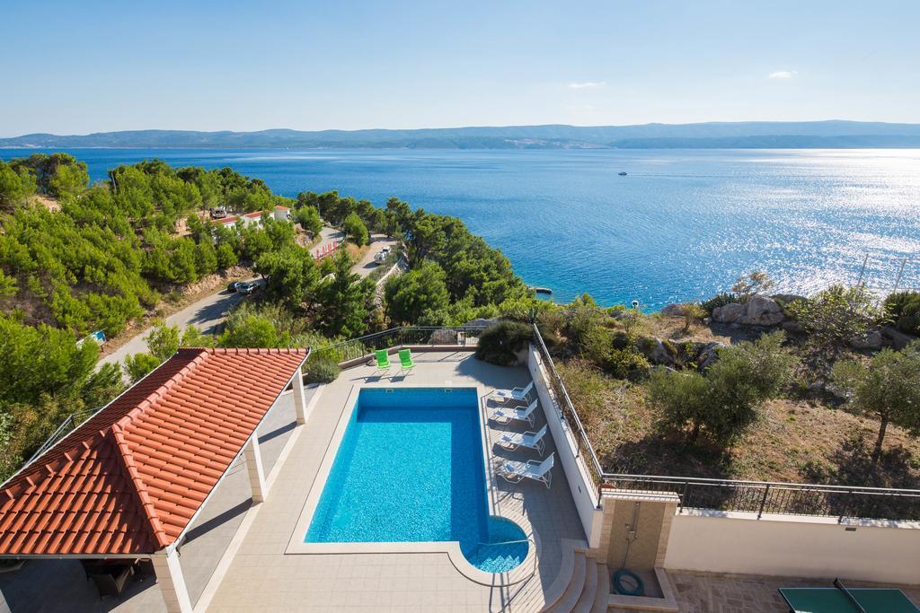 Beachfront Apartments Lara Omiš Extérieur photo